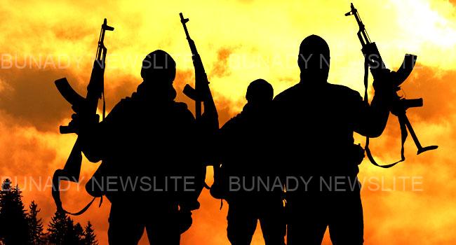 1745688783_Gunmen-bandit-1
