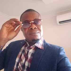 Masses call on Dr Kingsman to Run